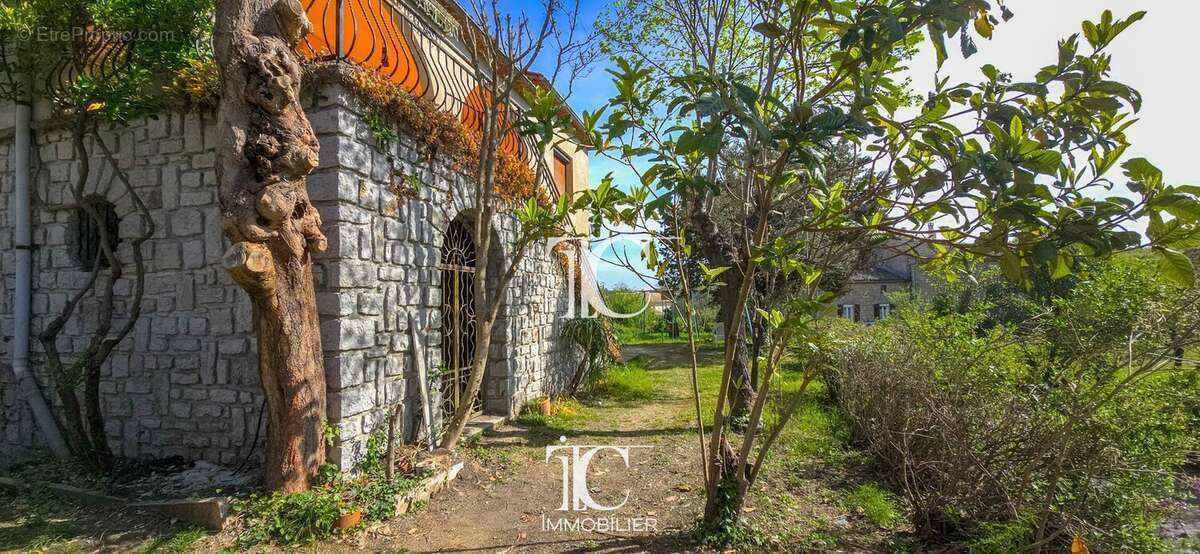 Maison à SAINT-PAUL-LE-JEUNE