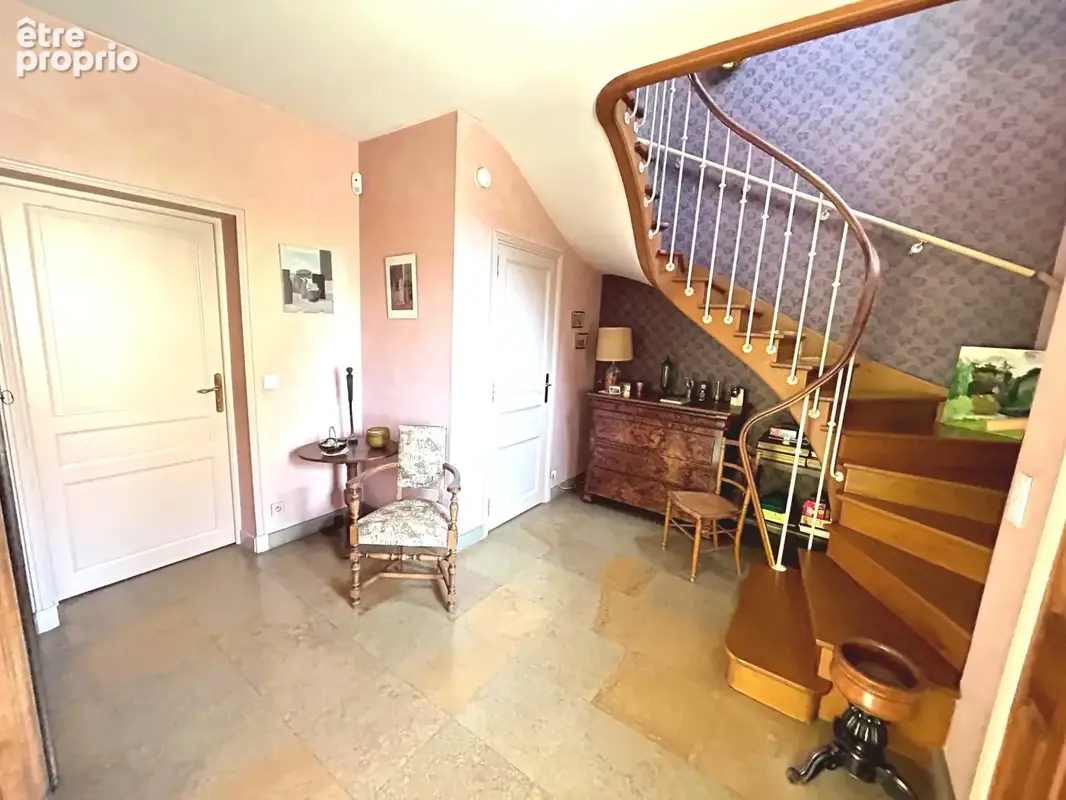 Maison 7 pièces 163 m² à vendre à Briennon (42720) - photo 7