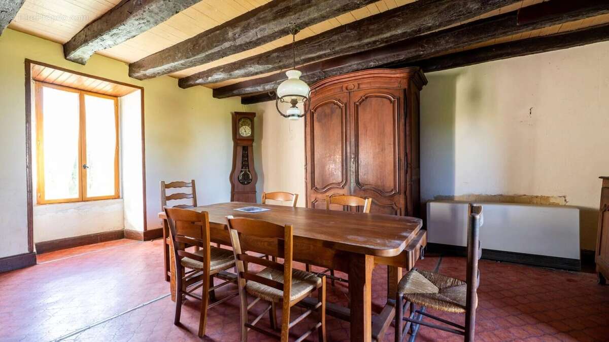 Maison à GOURDON