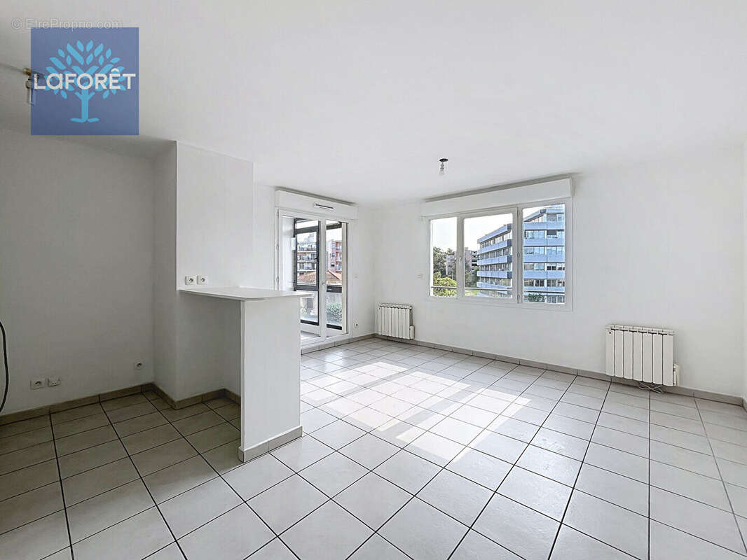 Appartement à TASSIN-LA-DEMI-LUNE