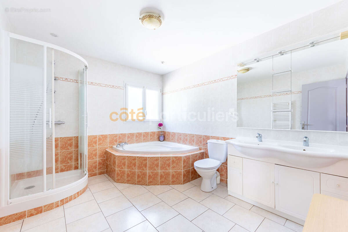 Maison à SAINT-HILAIRE-DE-RIEZ