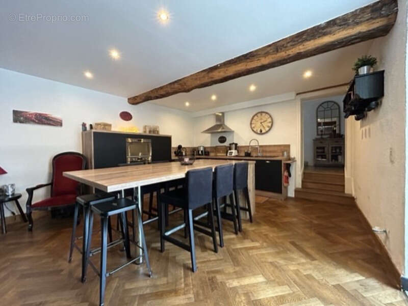 Maison à MARTRES-SUR-MORGE
