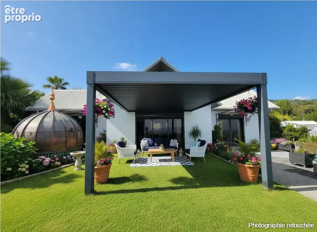 Maison 265 m² à Saint-Paul  - photo 9