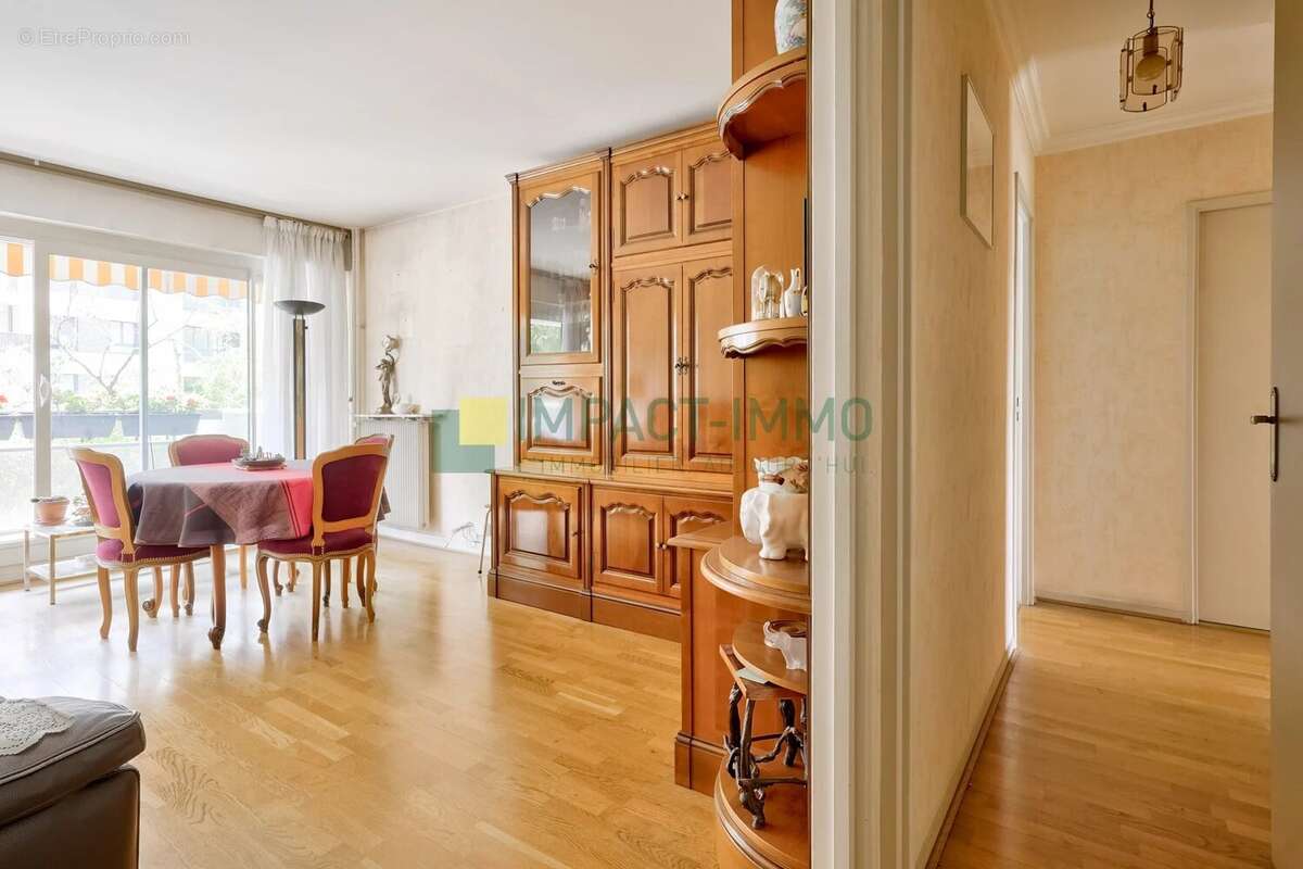 Appartement à CLICHY