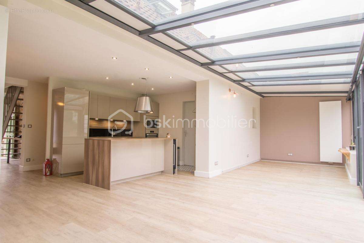 Maison à LEUVILLE-SUR-ORGE