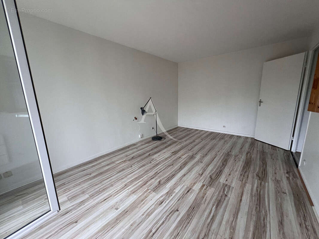 Appartement à BUSSY-SAINT-GEORGES