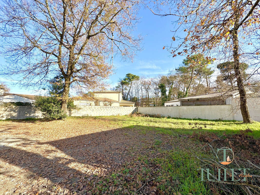 Terrain à LA TREMBLADE