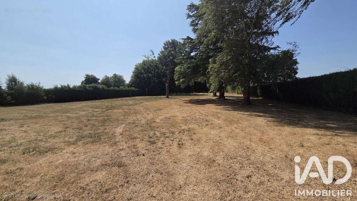 Terrain 1800 m² à Limerzel  - photo 2