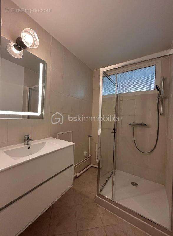 Appartement à CORBEIL-ESSONNES