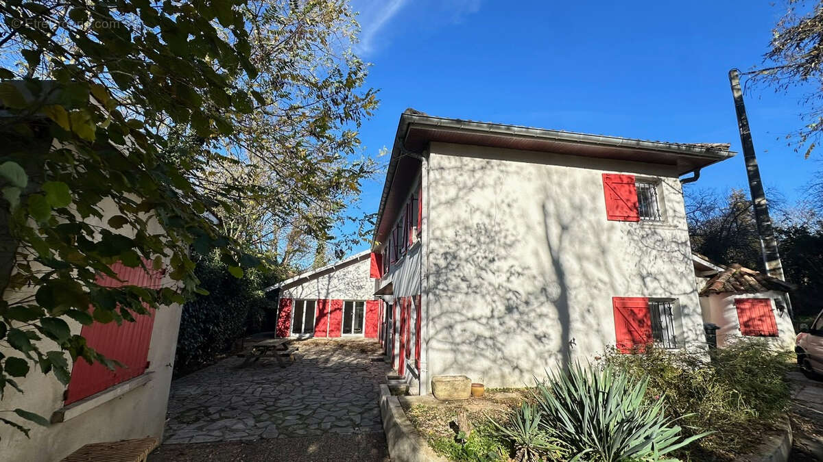 Maison à ESTRABLIN