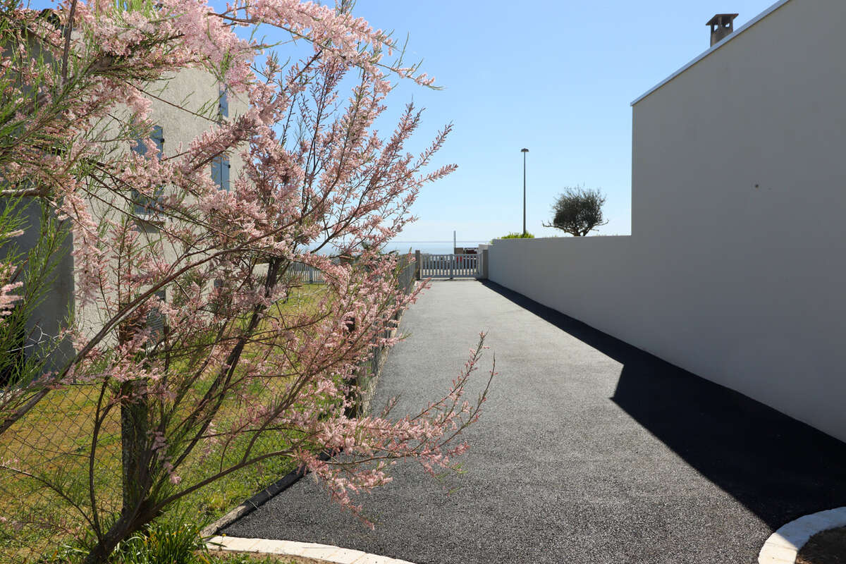Maison à MESCHERS-SUR-GIRONDE