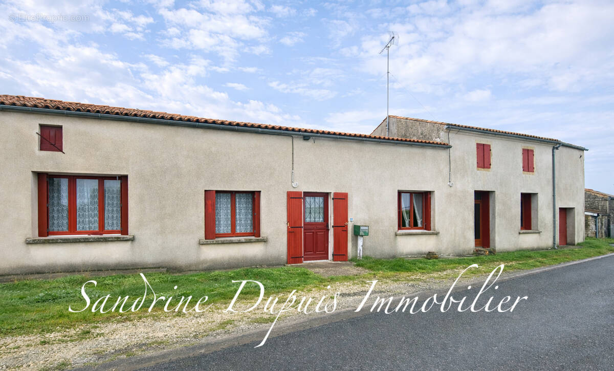 Maison à VILLARS-EN-PONS