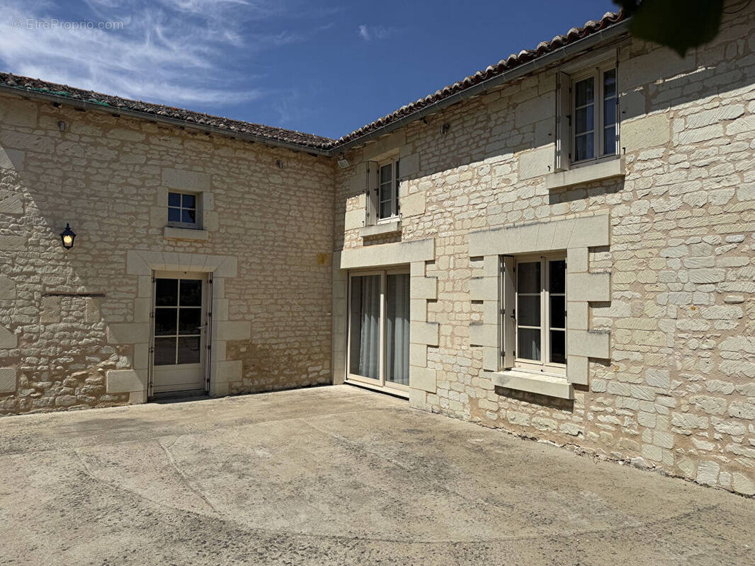 Maison à TERNAY