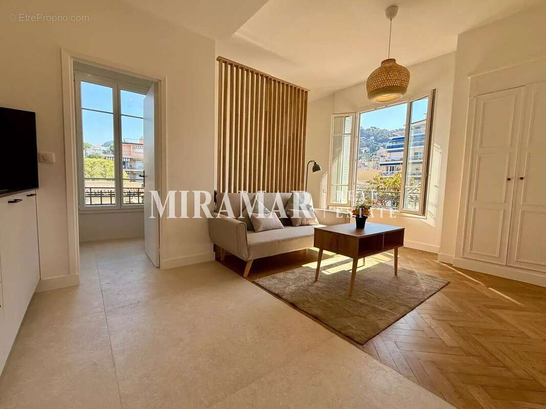 Exclusivité : Appartement Lympia / Port de Nice - photo 2