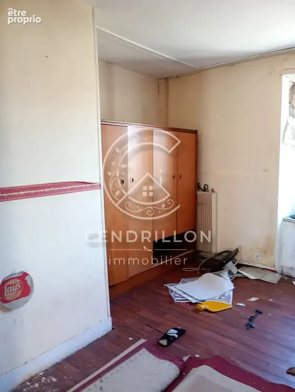 Immeuble de rapport d'une superficie de 150 m2, édifié sur un terrain de 390 m2. - photo 11