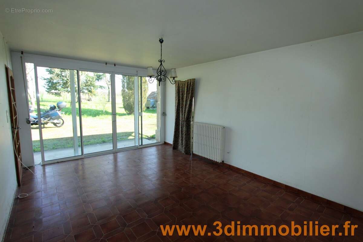 Maison à BLETTERANS