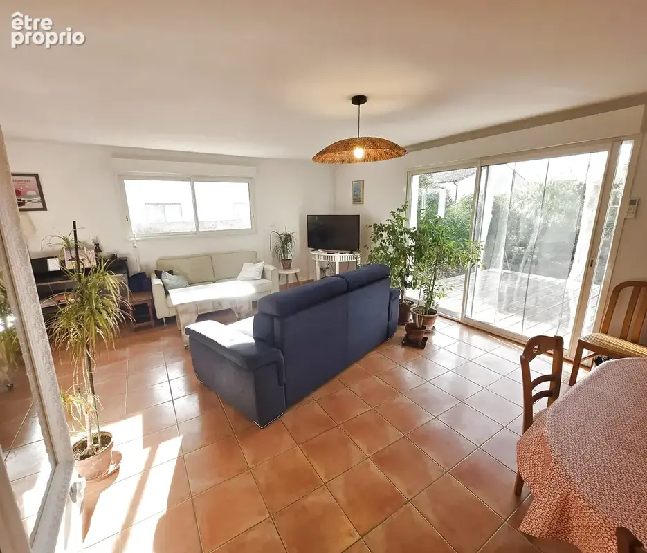 A vendre Villa 3 chambres garage 945 m2 terrain - photo 8