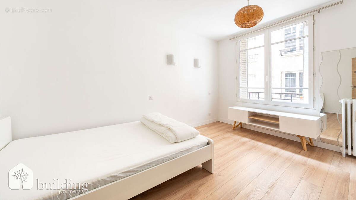 Appartement à PARIS-19E