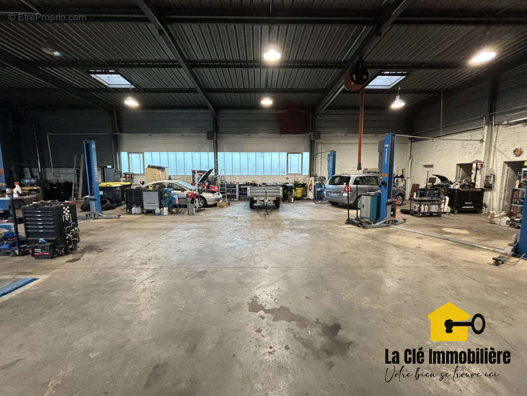 Local commercial à fort potentiel   Zone industrielle de Hombourg - photo 4