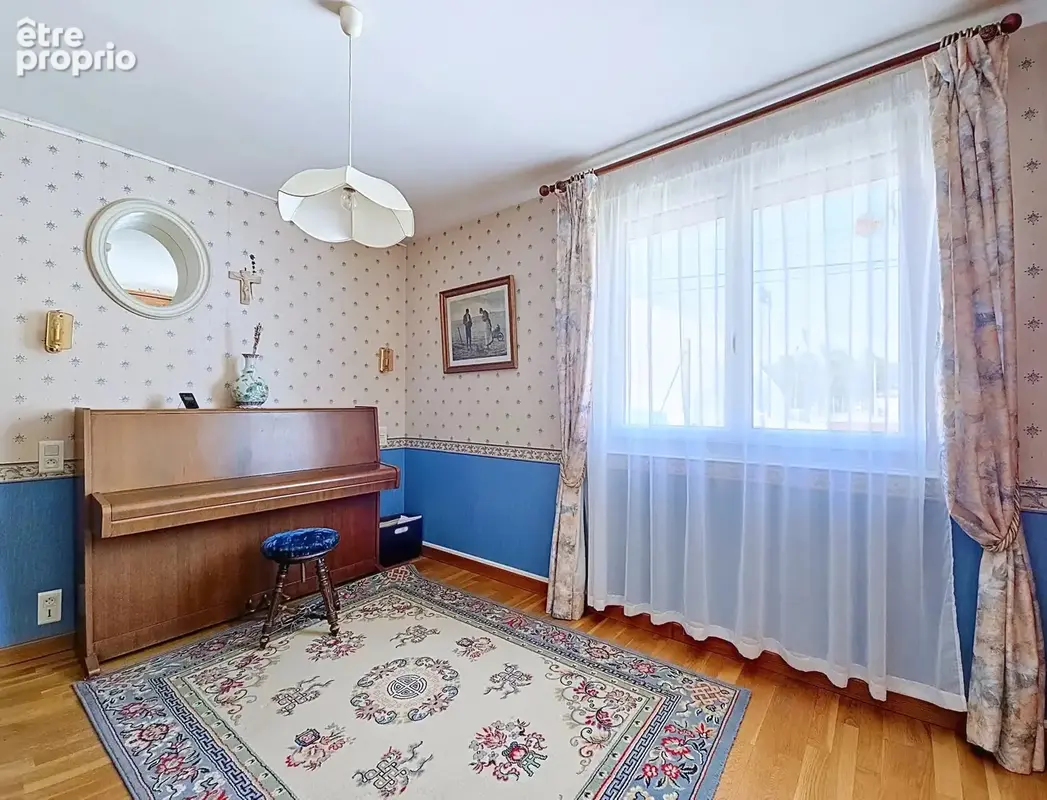 Maison - 148 m² - 7 pièces - photo 7