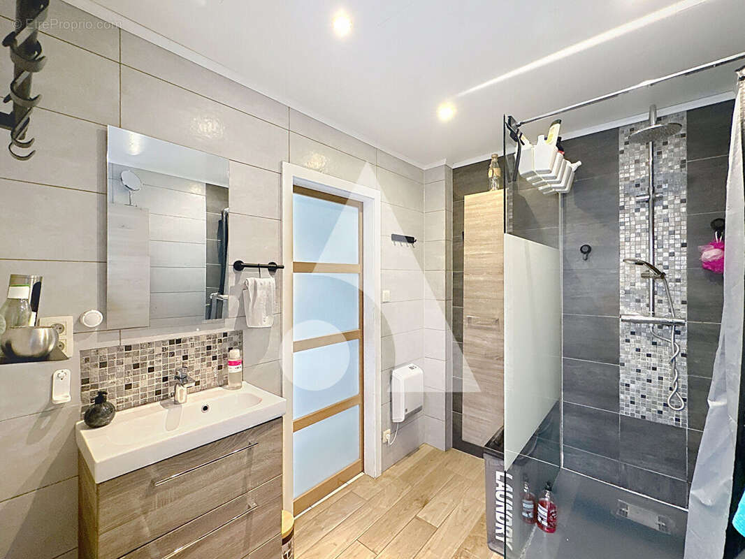 Maison à MORTAGNE-DU-NORD