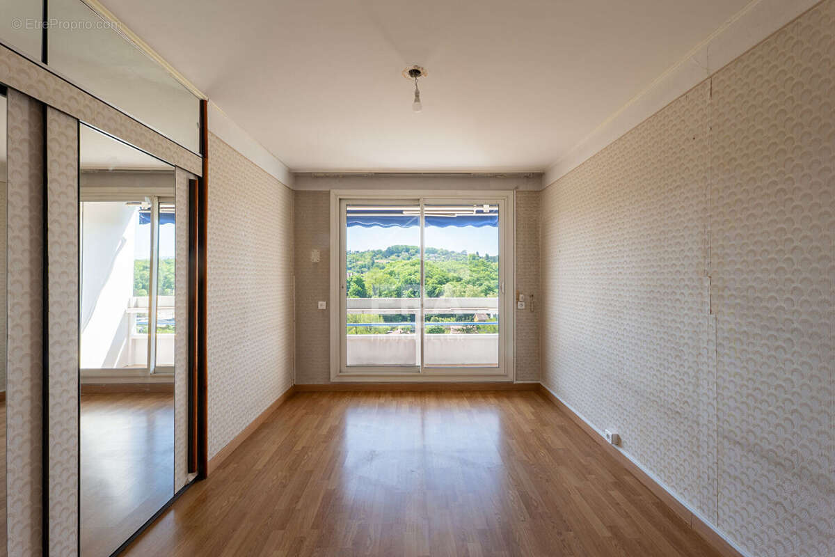 Appartement à SAINTE-FOY-LES-LYON