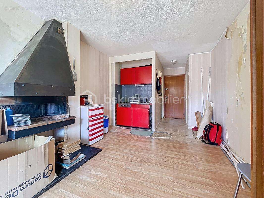 Appartement à GREOLIERES