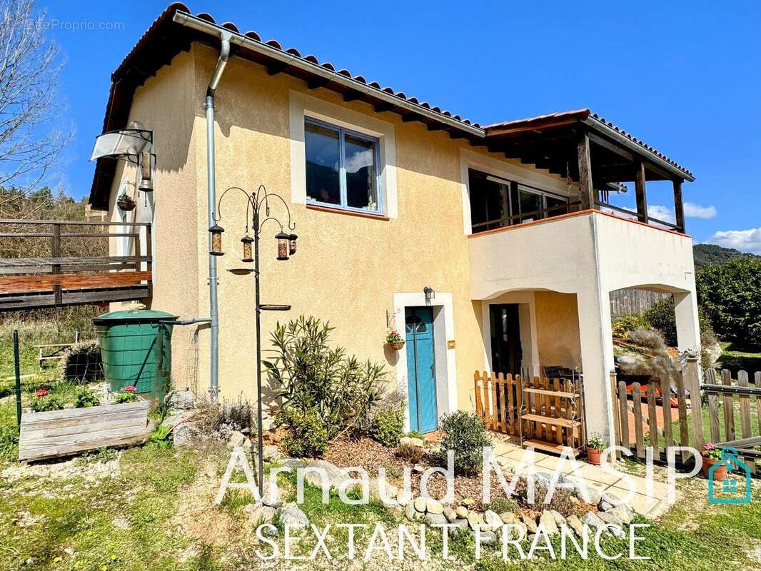 Maison à AXAT