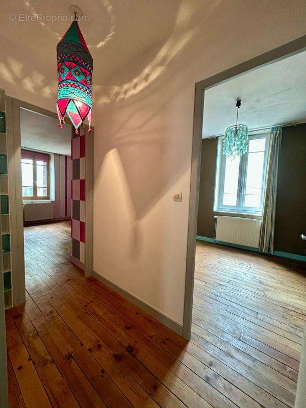 Maison à BOURG-DE-PEAGE