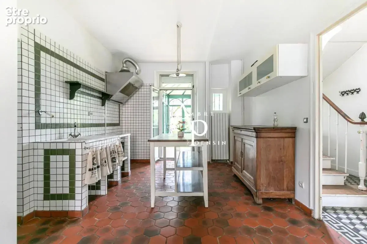 Maison 246 m² à Rosny-Sous-Bois  - photo 9
