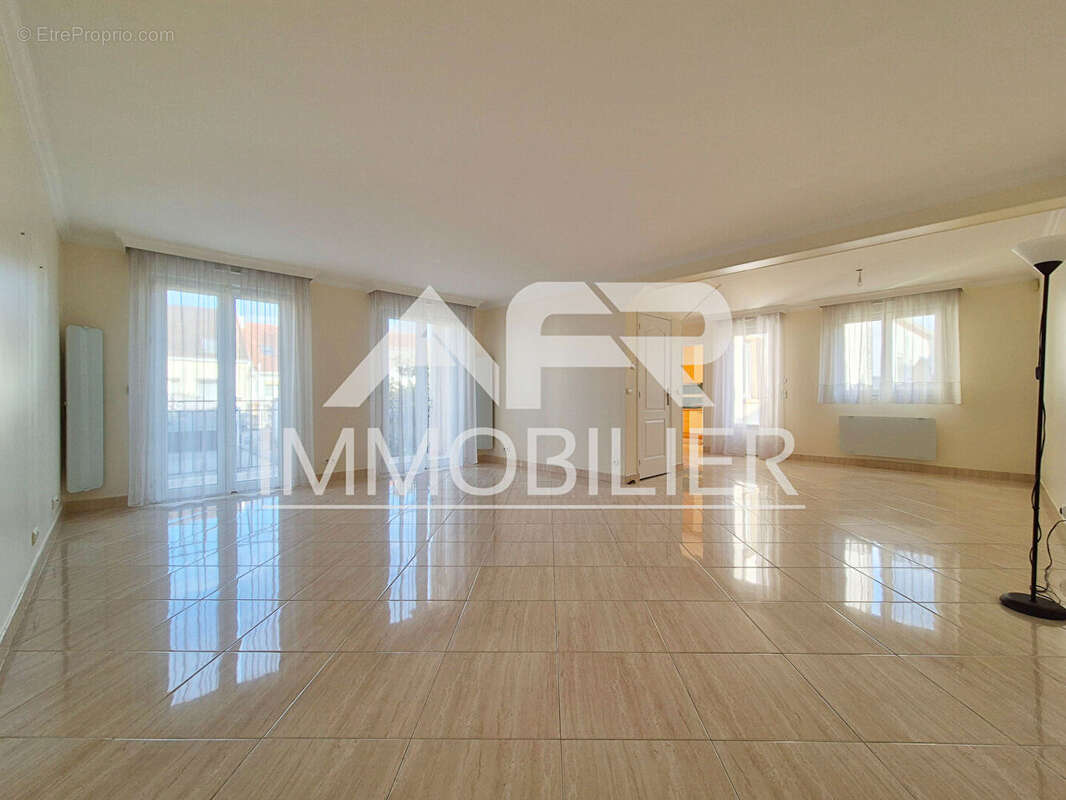 Maison à CARRIERES-SUR-SEINE