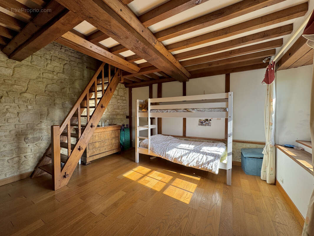 Maison à TILLY-SUR-SEULLES