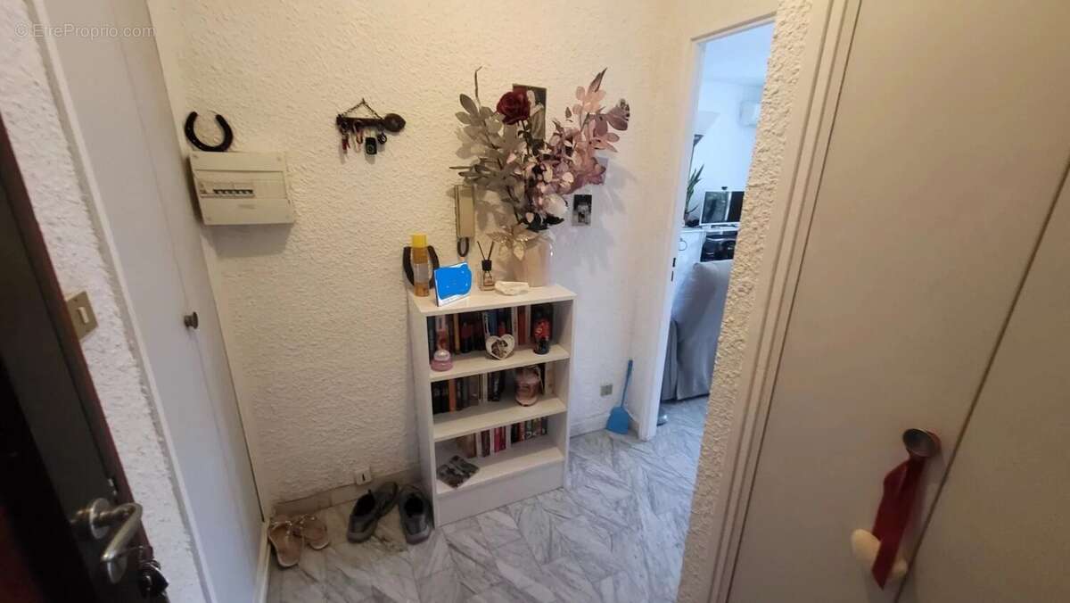 Appartement à VALLAURIS