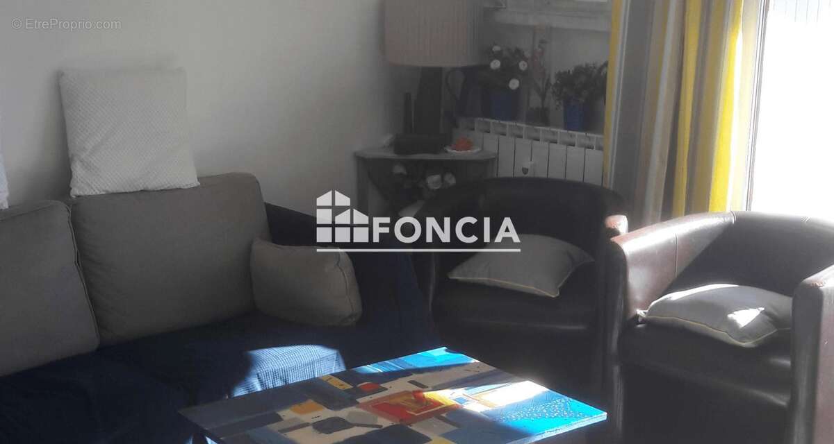 Appartement à SIX-FOURS-LES-PLAGES