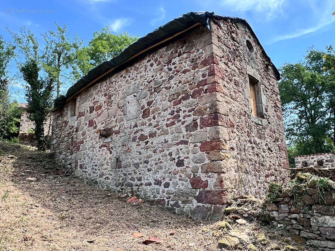 Petite bâtisse de charme à réhabiliter - photo 10