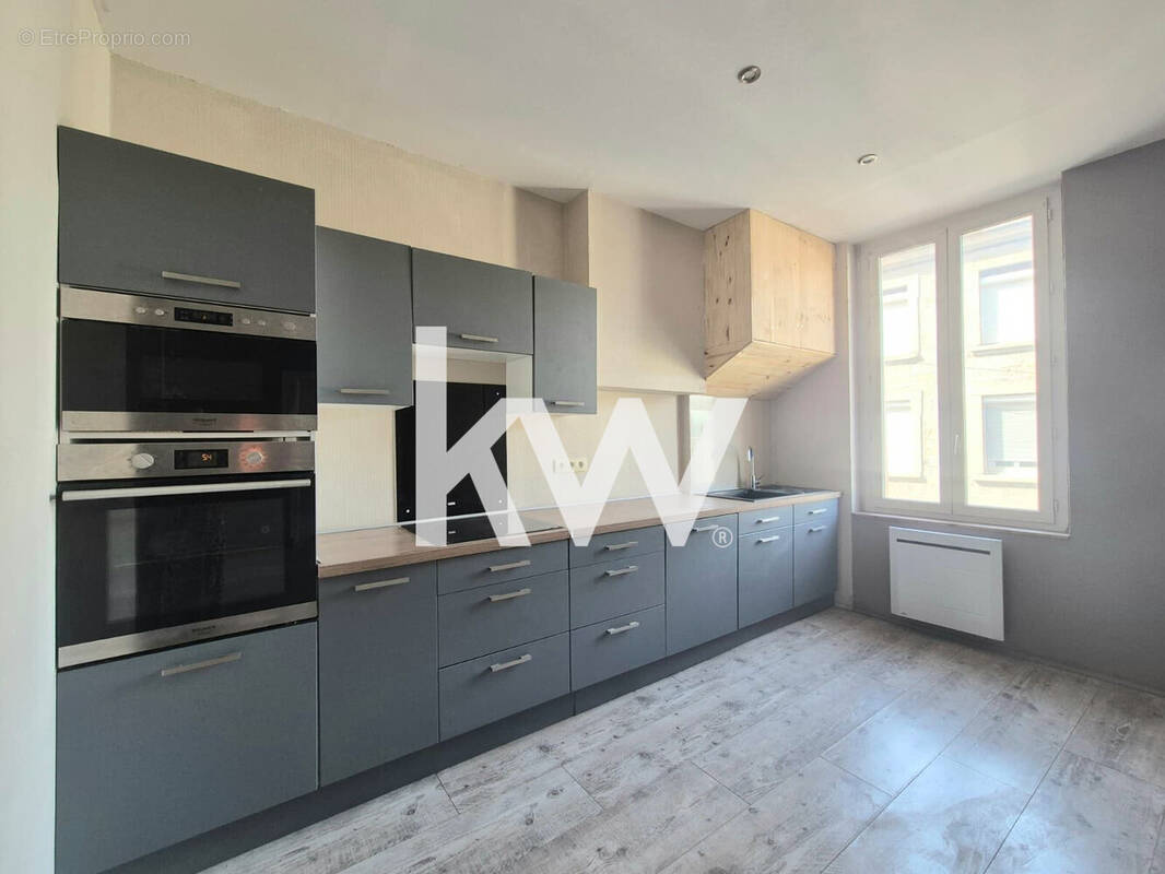 Appartement à SAINT-ETIENNE