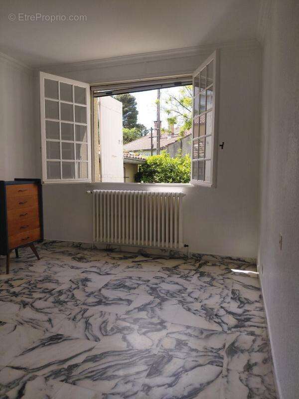 Villa plain pied  103 m² hab + garage sur 397 m² de terrain - photo 7
