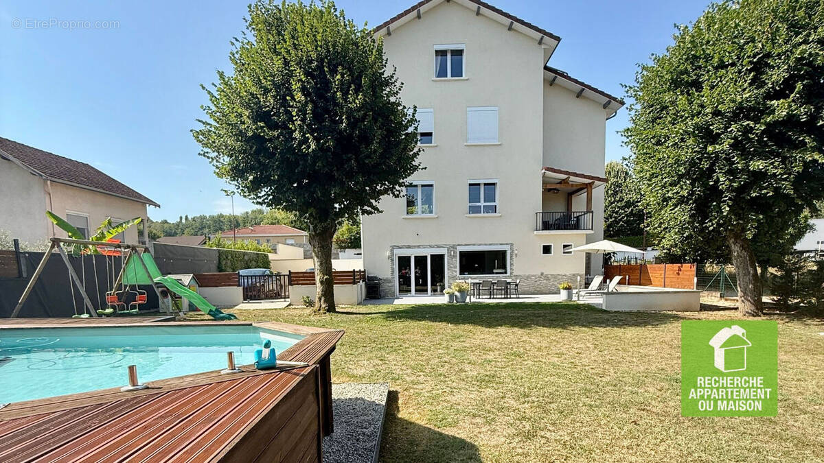Maison à LES AVENIERES