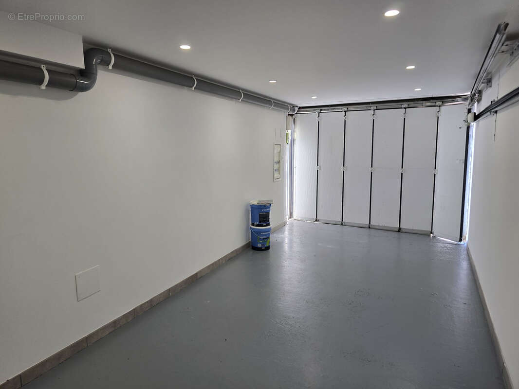 Quartier Haut à Sète, maison de ville avec garage et terrasse, - photo 9