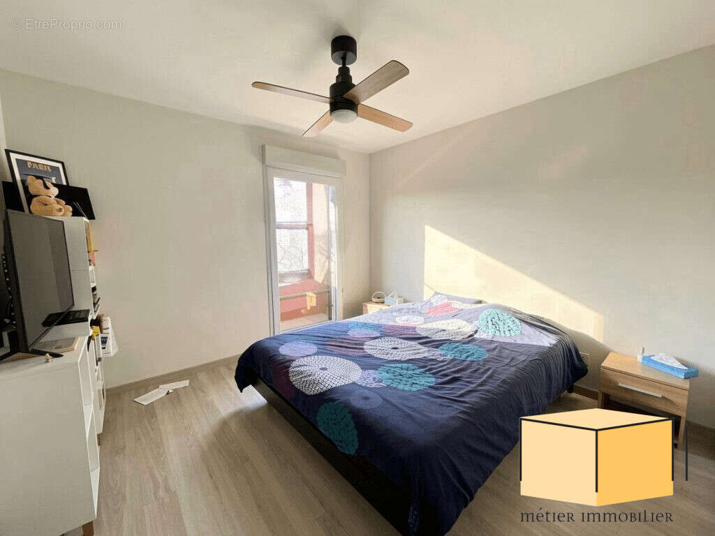 Appartement à YENNE