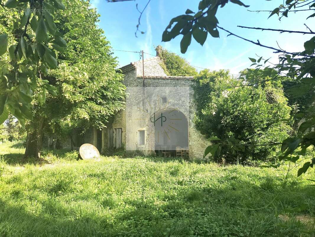 Maison à CLEON-D'ANDRAN