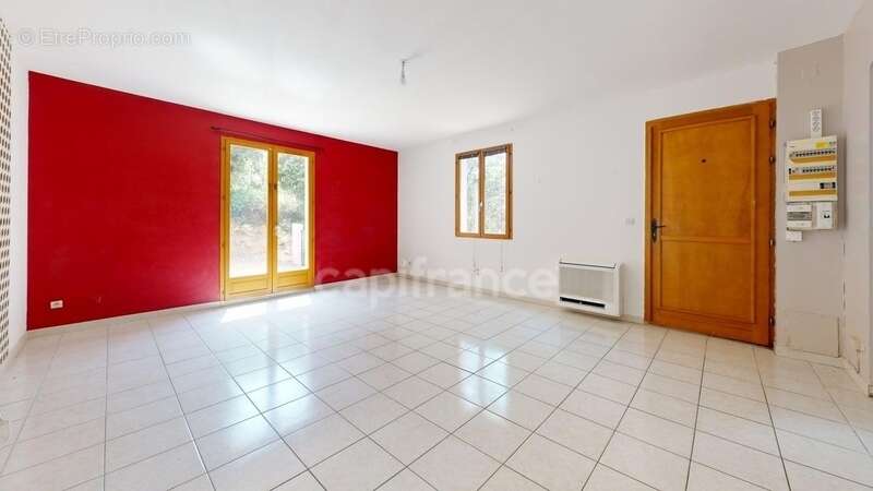 Maison à vendre 4 pièces  (83) - photo 5