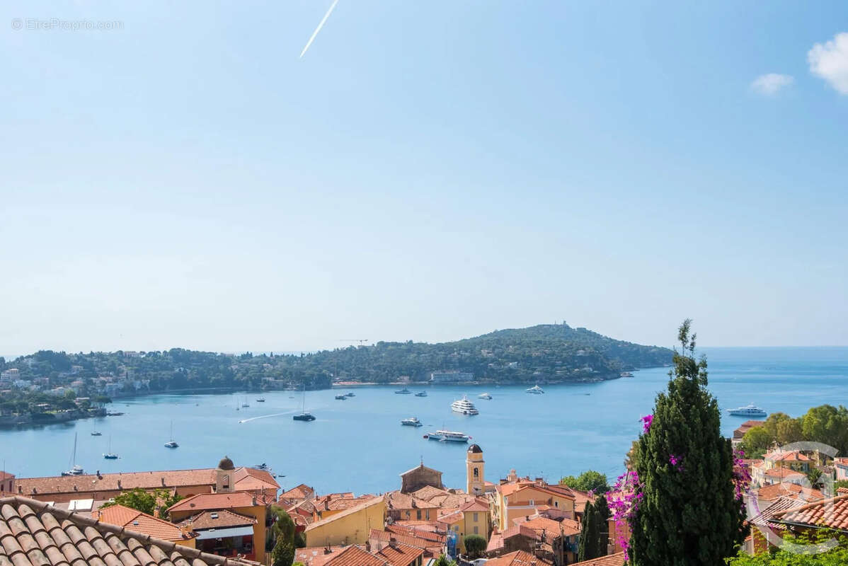 Appartement à VILLEFRANCHE-SUR-MER