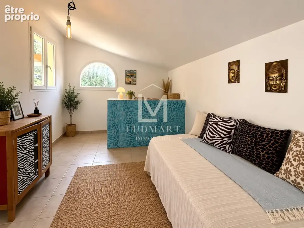 Villa rénovée avec studio indépendant, piscine et 3 867 m2 de terrain à Lorgues - photo 33