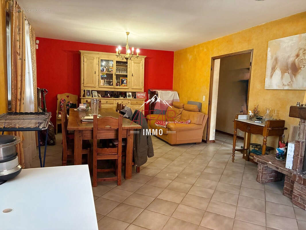 Maison t6 - 74160 archamps - vue degagée - photo 8