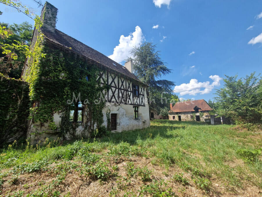 Maison à SAINT-POURCAIN-SUR-SIOULE