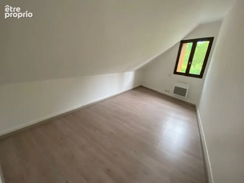 Maison a nogent le roi - photo 4