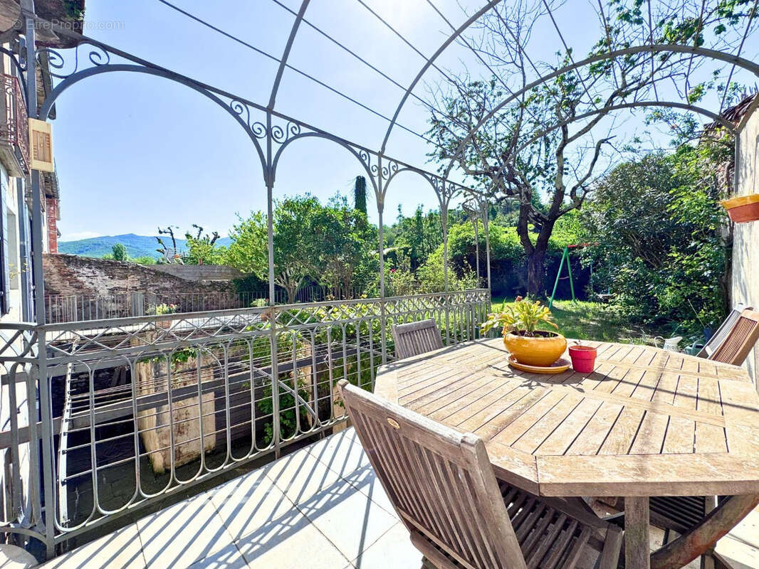 Maison à SAINT-GERVAIS-SUR-MARE