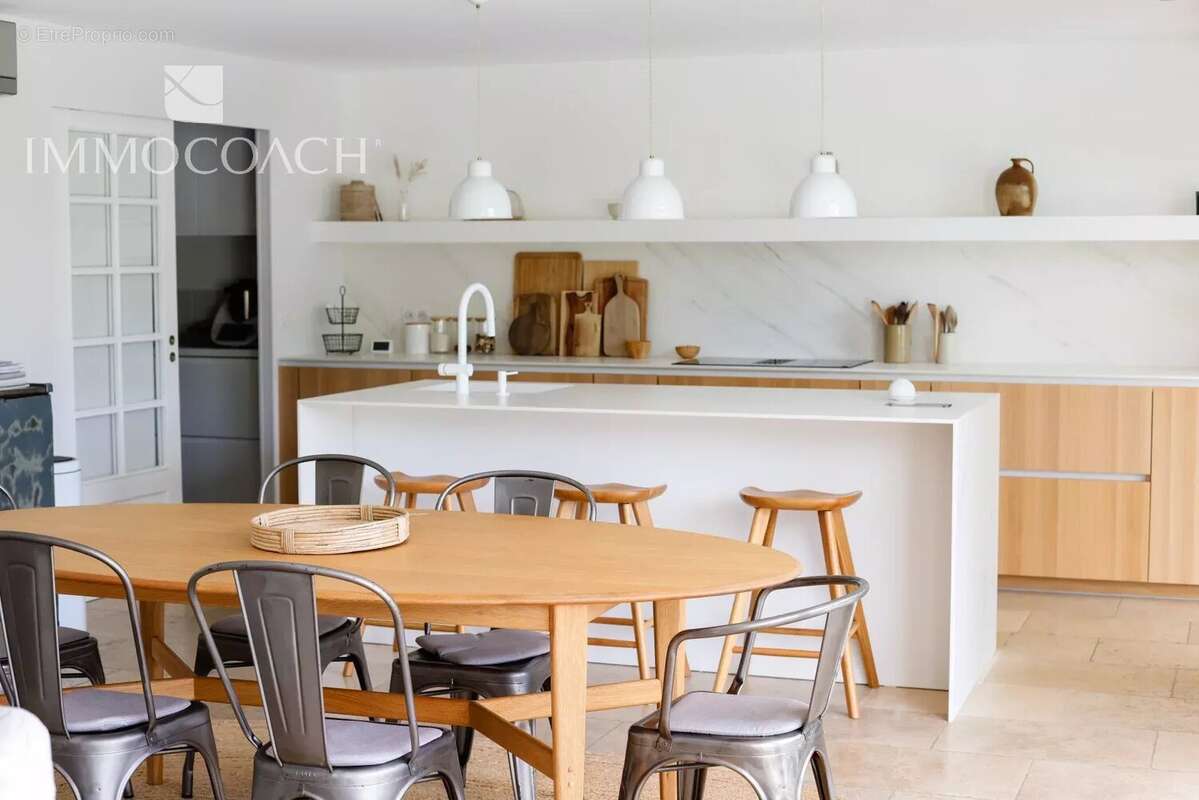 Maison à BORMES-LES-MIMOSAS