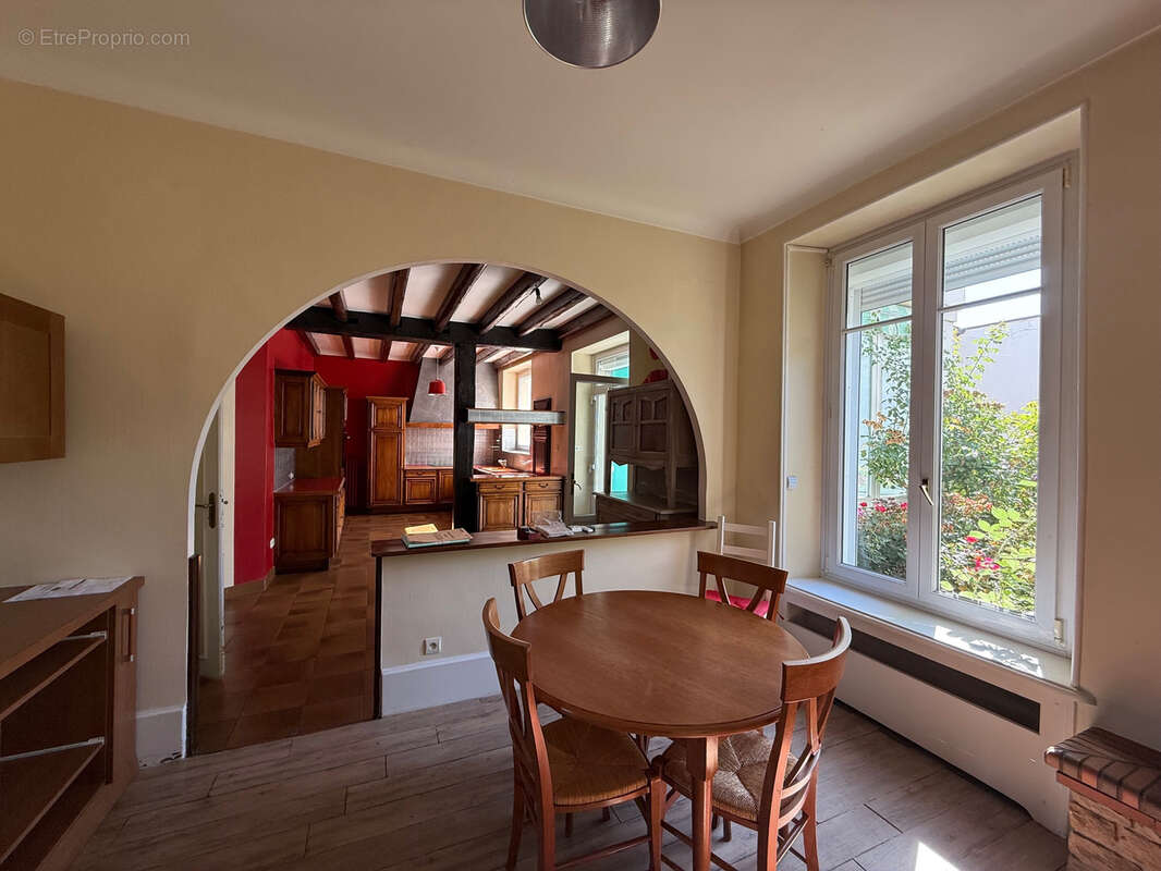 Maison à REMIREMONT